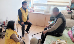 장항2동, 홀몸 어르신 가정 방문해
