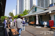 100년 이웃 일산장터 이야기… 귀담아 듣고 꼼꼼히 기록할게요