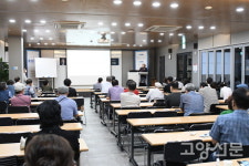 민주주의·IT강국 만든 김대중, 정발산 시대 연 고양서 재조명 되야