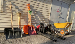 눈 예보에 제설 장비 점검해요