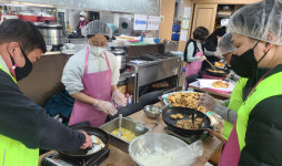 설레는 마음 가득 담아 나눔했어요 