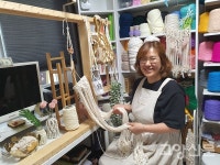 손으로 매듭짓는 마크라메 공예의 매력