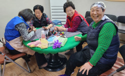 행복나눔봉사회, 신도경로당에서 이·미용 봉사해
