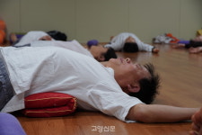 간단한 동작으로 후끈, 건강 되살려주는 몸살림운동