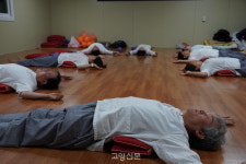 간단한 동작으로 후끈, 건강 되살려주는 몸살림운동