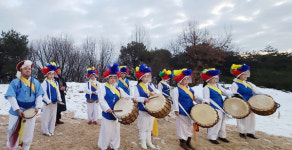 고봉동, 새해맞이하고 나눔도 하고