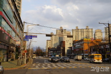 [기획연재-2] 공릉천이 다져놓은 땅위로 통일로가 키워낸 마을, 관산동