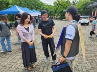 중장년 남성들의 고립감, 친구 만나 풀어보세요