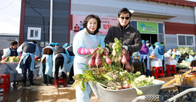 경희대 관광대학원 총동문회 북한 이탈주민과 김장 담가