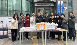 정혜사·일산동안교회 백석1동에 팥죽·이불 후원 