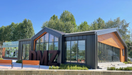 장항습지 주변 따라  DMZ 도보여행 떠나요