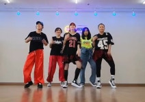 몸치도 박치도 추는 셔플댄스 장년층 건강놀이로도 그만