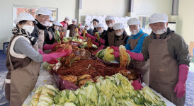 가좌동, 홀몸어르신 가구와  경로당에 김장 담가 드려