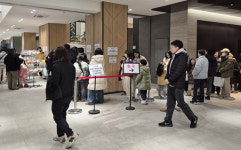 향동종합사회복지관,  지역 상가와 연말나눔마켓 운영