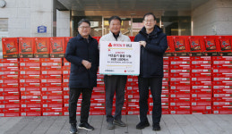 ㈜오동 자유로마트, 고봉동에  라면 100박스 전달