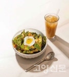 문구·그림 가득... 책동네 햇살 브런치 공간