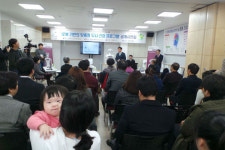 수원시, 치매예방 로봇 보급사업에 앞장