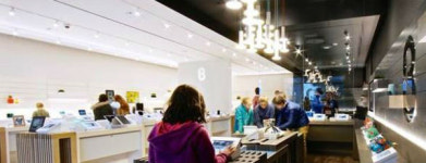 에이아이브레인, AI로봇 타이키 베타(b8ta) 매장 공식 론칭