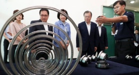 (주)온정에프엔비 주강로보테크 | 문 대통령, 로봇 감속기 업체 'SBB테크' 현장 방문