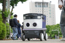 뉴빌리티, 세븐일레븐과 도심 로봇배달 서비스 확대
