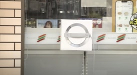 日 세븐일레븐, 인력난 해소 위해 매장내 로봇 투입