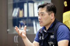 [신동원 전국경마장마필관리사노조 위원장] 마필관리사 더 죽기 전에 마사회 구조 개편해야