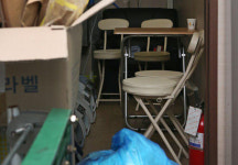 청소노동자, 화장실에서 밥 먹지 않아도 되나요?