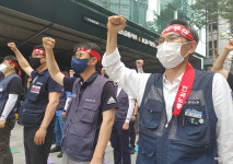 금융노동자 "허권 전 위원장 해고 철회하라"