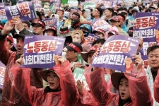 한국 노조, 독일처럼 정책 주도 역할 필요