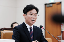김영훈 