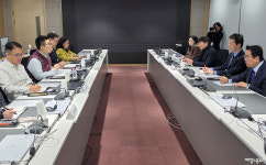 보건복지행정타운 임직원·상인회 기관 이전 반대