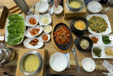 [담양] 남도의 푸근한 정이 살아있는 돌솥 쌈밥정식