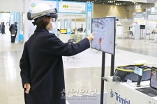 [포토뉴스] 스마트 건설기계·장비 한 곳에