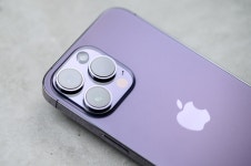 애플, 아이폰15부터 USB-C 타입 포트 도입하나?