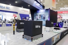 [스마트팩토리·오토메이션월드] 사용자가 직접 로봇 스펙 결정…물류시장 정조준