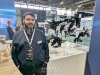 엘링크링거코리아주식회사 | 엘링크링거, ‘JEC WORLD 2025’서 첨단 경량 복합소재 전시