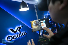 [창간] 가상현실 놀이문화 연다…국내 1호 ‘VR방’ 탐방기