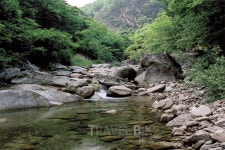 계곡같은 테라스의 포천 맛집, 이동 갈비 막걸리가 제격