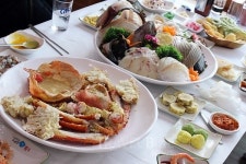 속초 장사항 오징어축제 보고, 맛집에서 회와 대게를!