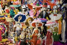 007 스펙터 오프닝 장식한, 멕시코 죽은 자들의 날 축제