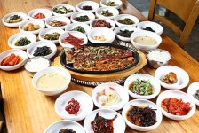 [트래블바이크뉴스 맛집 100선] 베스트 겨울여행지 속초에서 만난 황태구이 맛집