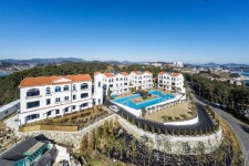 와우! 외국인가 했더니 통영 풀빌라 펜션