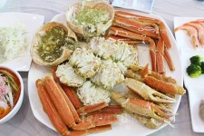 동해안서 맛보는 제철 대게, 진짜 속초맛집 어디?