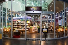 복잡한 삶 다독이고 싶다면 서울 책방길로~