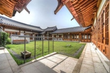 종로의 새 명소, 돈화문국악당에 사진작가들 떴다