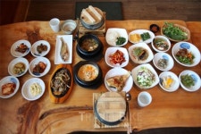 체험으로 느끼는 경주, 전통 한식 맛집으로 오감 만족