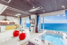 하루만으로 부족해 낭만 가득 강릉여행과 힐링 스파펜션에서 휴식 어때요