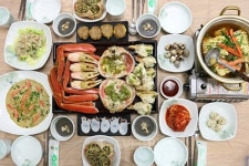 조양동 속초해수욕장에서 물놀이 하고, 속초 맛집에서 영양보충하자