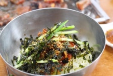 늦가을 포천에는 따뜻한 온천과 운치 있는 산책로, 전통 맛집 있다