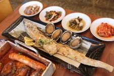 8월에 놓치지 말아야 할 제주 야간명소와 뷰 탁월한 제주 애월 맛집